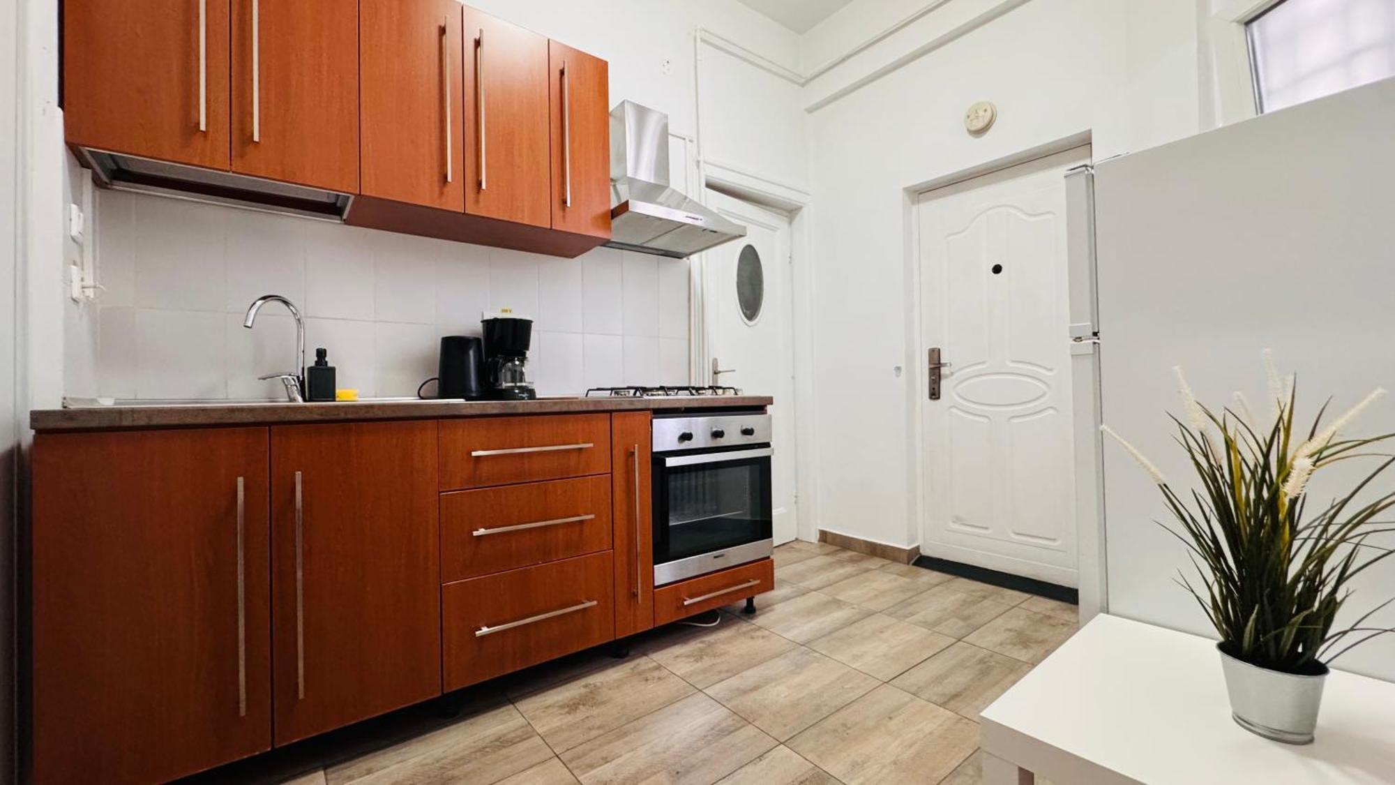 Ideal Home - Spacious & Modern Accommodation Near Unirii Square Bucharest Room photo
