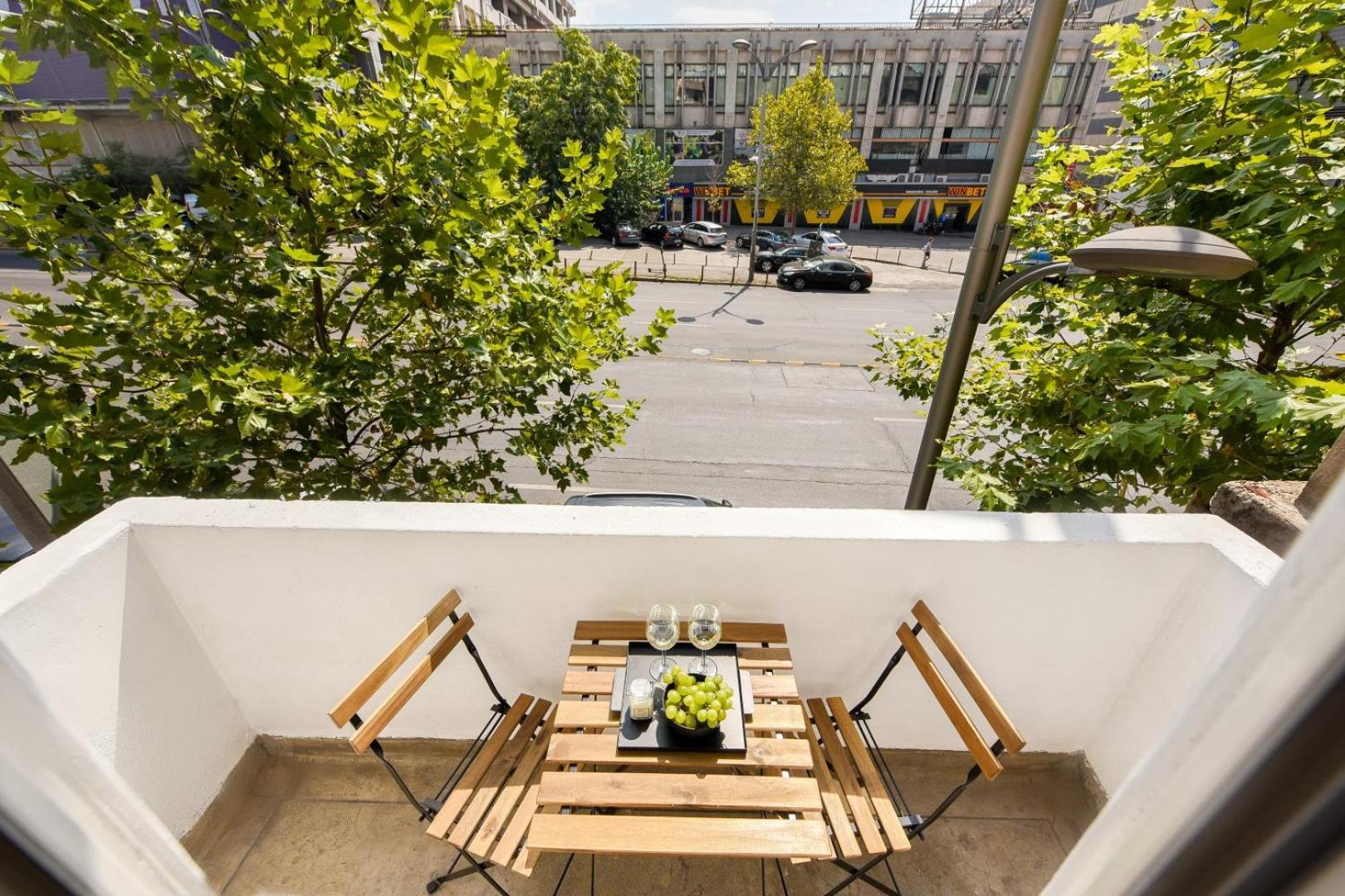 Ideal Home - Spacious & Modern Accommodation Near Unirii Square Bucharest Room photo